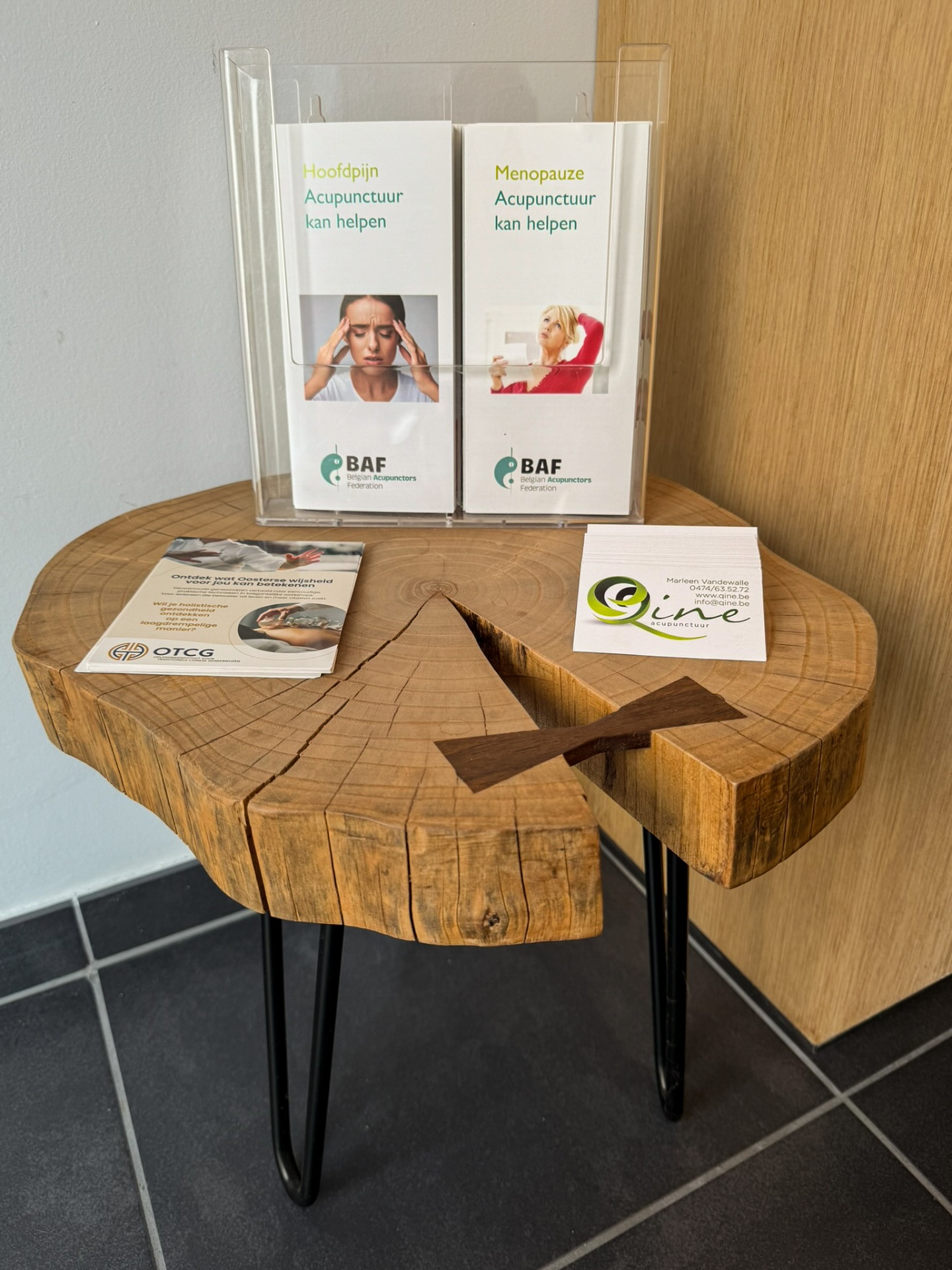 Sereen interieur van de praktijkruimte